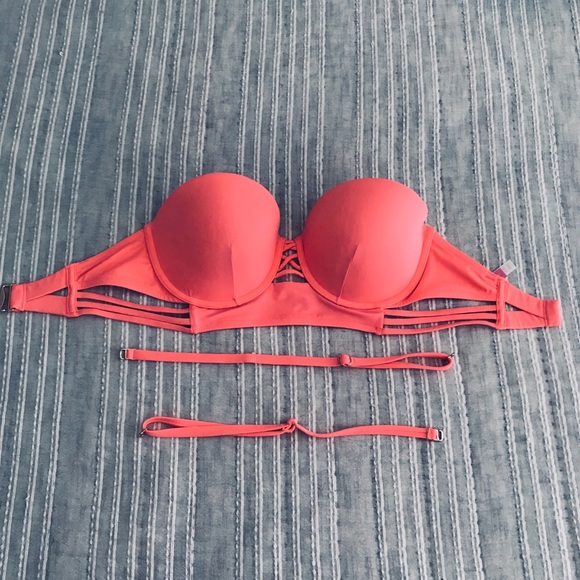 Victoria's Secret Other - Victoria’s Secret Swim Bikini Top